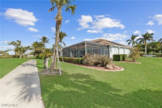 11486 Royal Tee CIR, Cape Coral, FL 33991
