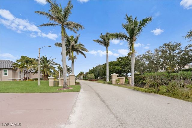 11486 Royal Tee CIR, Cape Coral, FL 33991