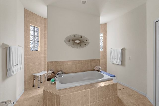 11486 Royal Tee CIR, Cape Coral, FL 33991