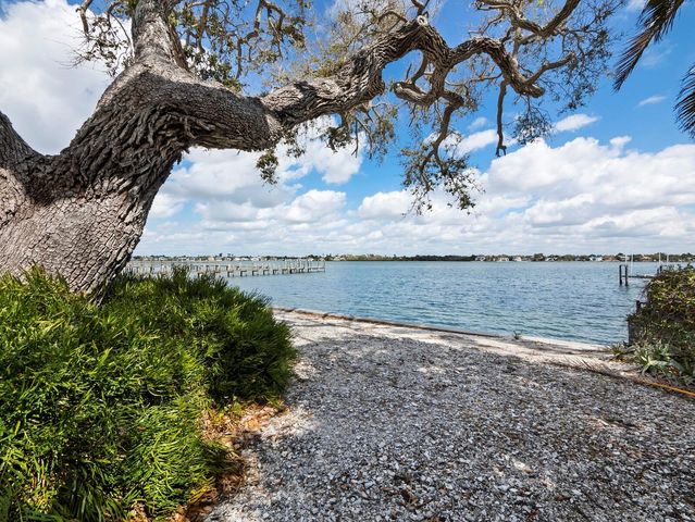 1267 STARBOARD LANE, Sarasota, FL 34242