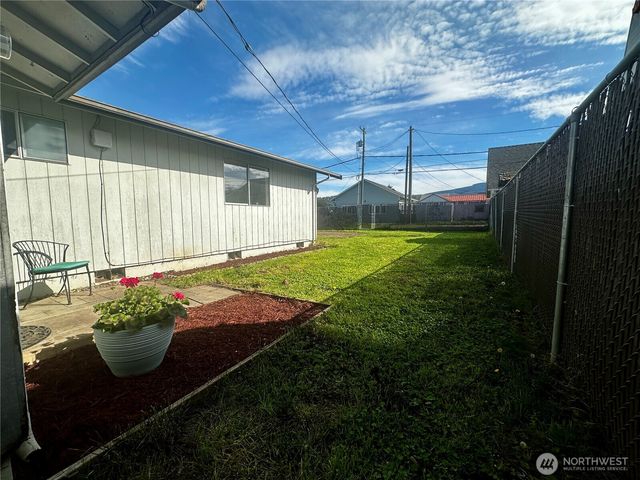 159 W Alder Street, Sequim, WA 98382