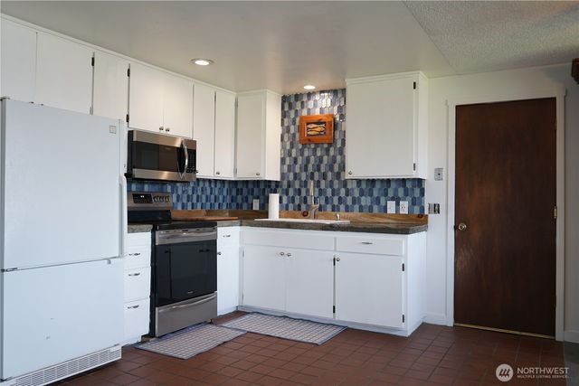159 W Alder Street, Sequim, WA 98382