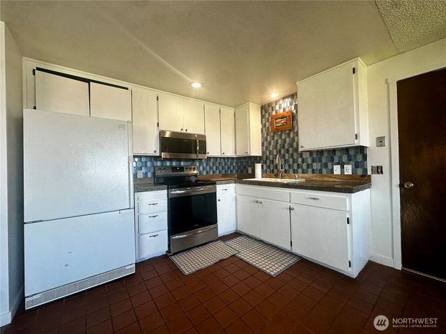 159 W Alder Street, Sequim, WA 98382