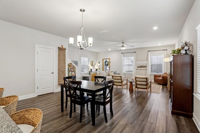 4901 Myra Dr, Hermitage, TN 37076