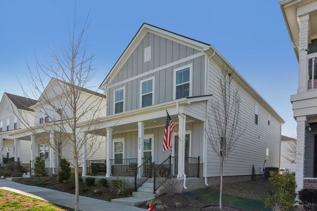 4901 Myra Dr, Hermitage, TN 37076