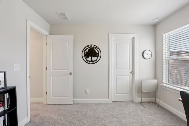 4901 Myra Dr, Hermitage, TN 37076