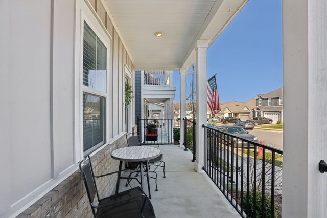 4901 Myra Dr, Hermitage, TN 37076