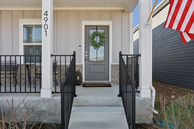 4901 Myra Dr, Hermitage, TN 37076