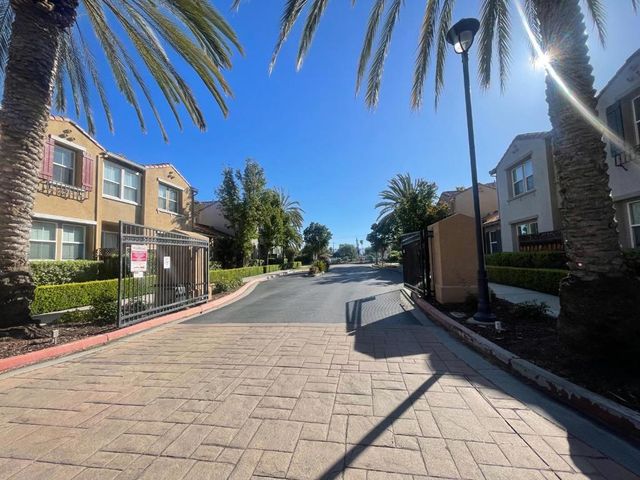 4509 Saint Palais Place, Santa Clara, CA 95054