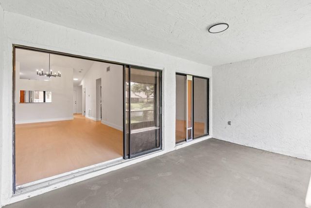 3306 S Carambola Cir Circle S, Coconut Creek, FL 33066