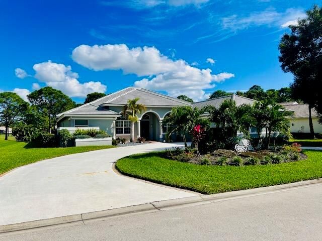 8204 Kiawah Trace, Port St. Lucie, FL 34986