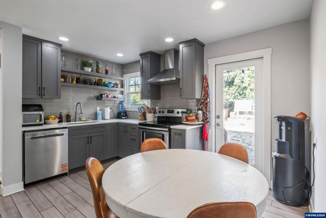 1775 Yew St SE, Salem, OR 97302