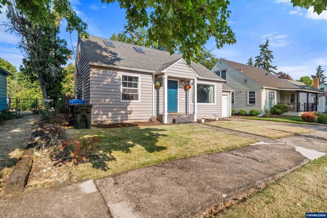 1775 Yew St SE, Salem, OR 97302