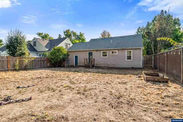 1775 Yew St SE, Salem, OR 97302