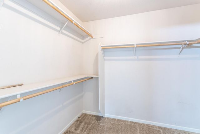 2925 Aspen Glow Ln, Redding, CA 96001