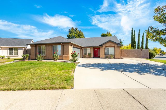 2925 Aspen Glow Ln, Redding, CA 96001