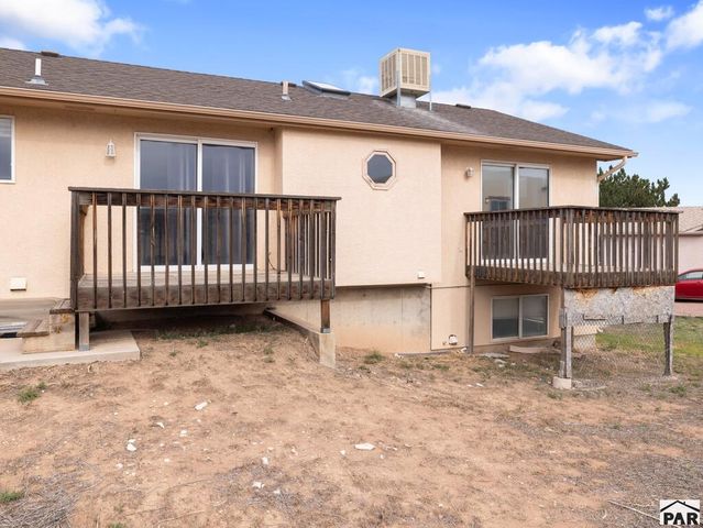 807 S Aguilar Ln, Pueblo West, CO 81007