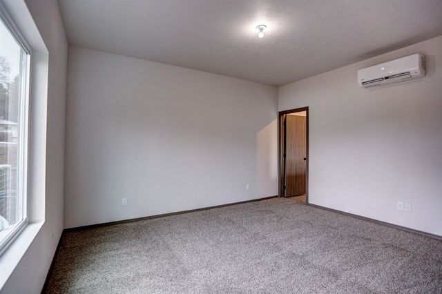 407 N Martini Ln, Spokane Valley, WA 99206
