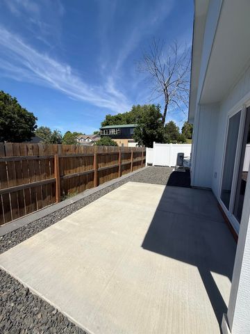 407 N Martini Ln, Spokane Valley, WA 99206