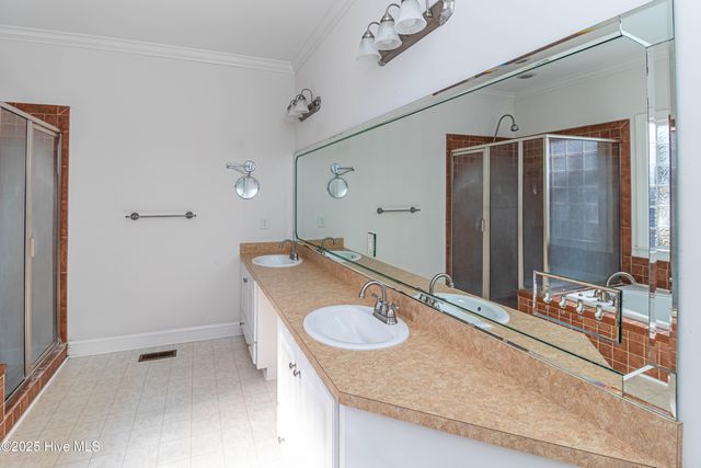 301 Edgebrook Drive, Pikeville, NC 27863