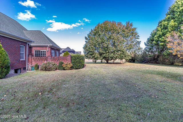 301 Edgebrook Drive, Pikeville, NC 27863