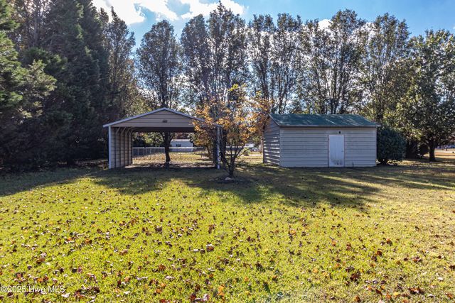 301 Edgebrook Drive, Pikeville, NC 27863