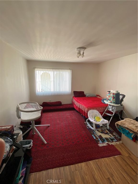 Image 26 of property listing at 5334 Lindley Avenue 319, Encino, CA 91316