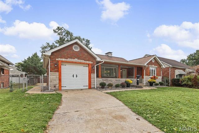 2746 Grand Avenue, Granite City, IL 62040