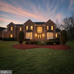 801 SERO PINE LN, Fort Washington, MD 20744