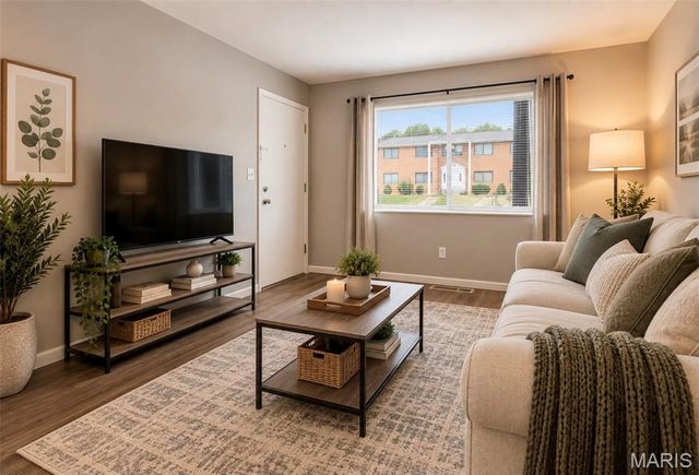 7904 Camelot Lane 1, St Louis, MO 63123