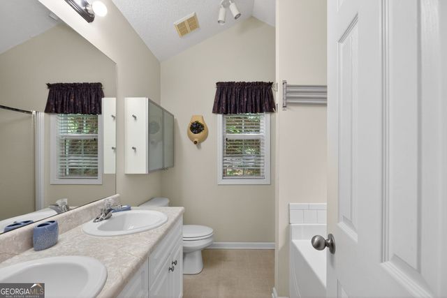 38 Bedford Park Drive, Newnan, GA 30263