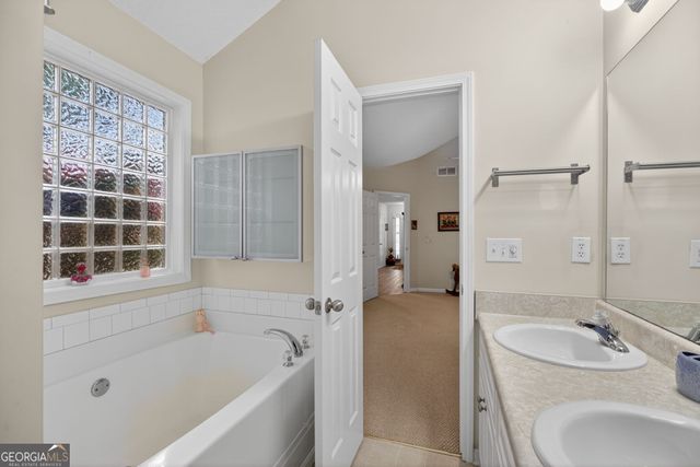 38 Bedford Park Drive, Newnan, GA 30263