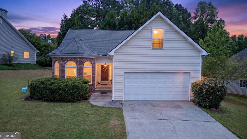 38 Bedford Park Drive, Newnan, GA 30263