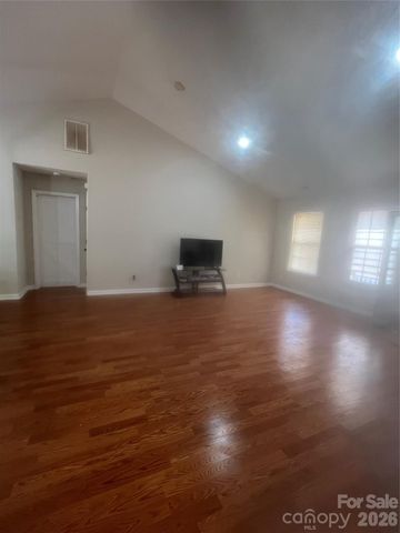 5228 Crane Point Drive, Charlotte, NC 28227