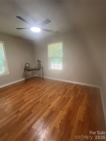 5228 Crane Point Drive, Charlotte, NC 28227