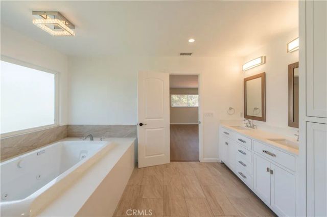 2122 242nd, Lomita, CA 90717