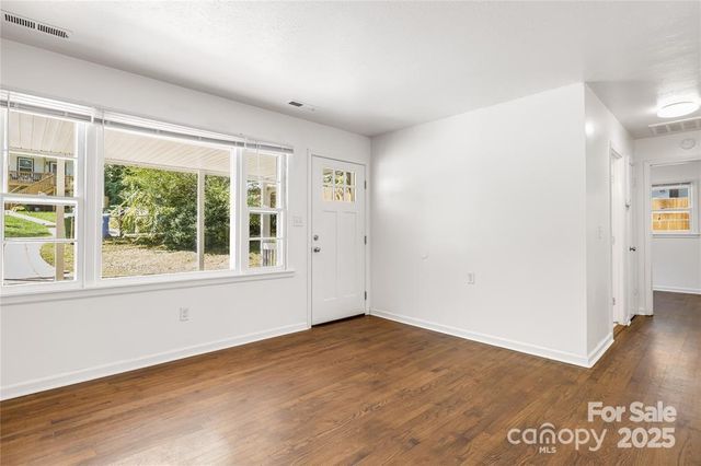 127 + 125 Shadowlawn Drive, Asheville, NC 28806