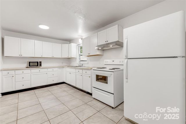127 + 125 Shadowlawn Drive, Asheville, NC 28806