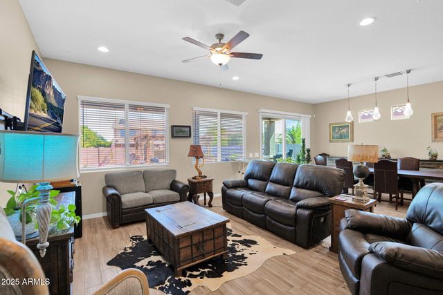 42222 W ALMIRA Court, Maricopa, AZ 85138