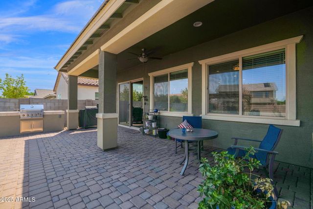 42222 W ALMIRA Court, Maricopa, AZ 85138