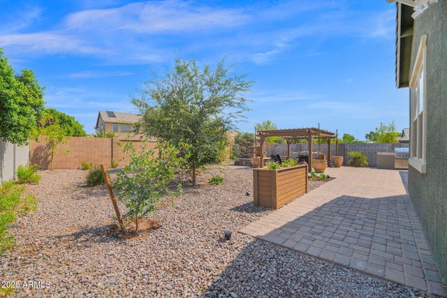 42222 W ALMIRA Court, Maricopa, AZ 85138