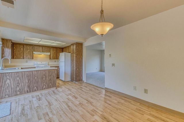 19100 Creekside Place, Salinas, CA 93908