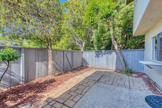 19100 Creekside Place, Salinas, CA 93908