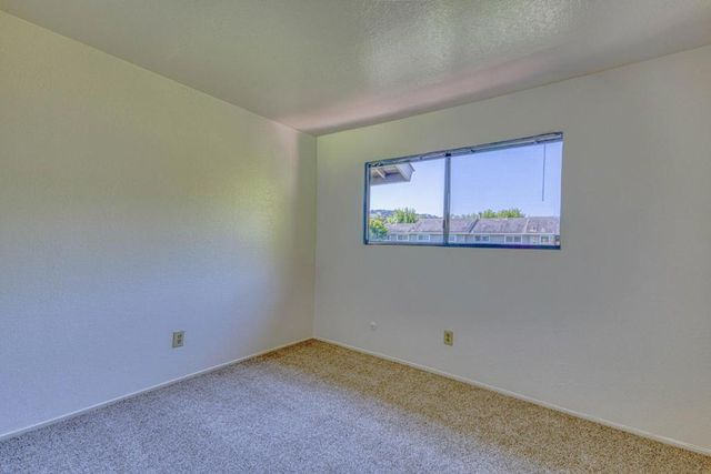 19100 Creekside Place, Salinas, CA 93908