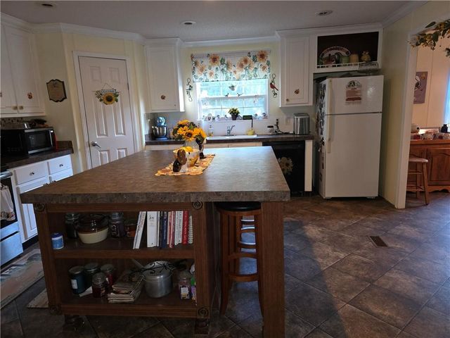 6651 Taylor Avenue, Irvington, AL 36544