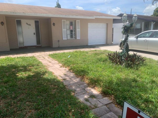 9640 SW 1ST Place, Boca Raton, FL 33428