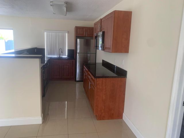 9640 SW 1ST Place, Boca Raton, FL 33428