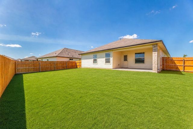 125 Break Ave, Taylor, TX 76574