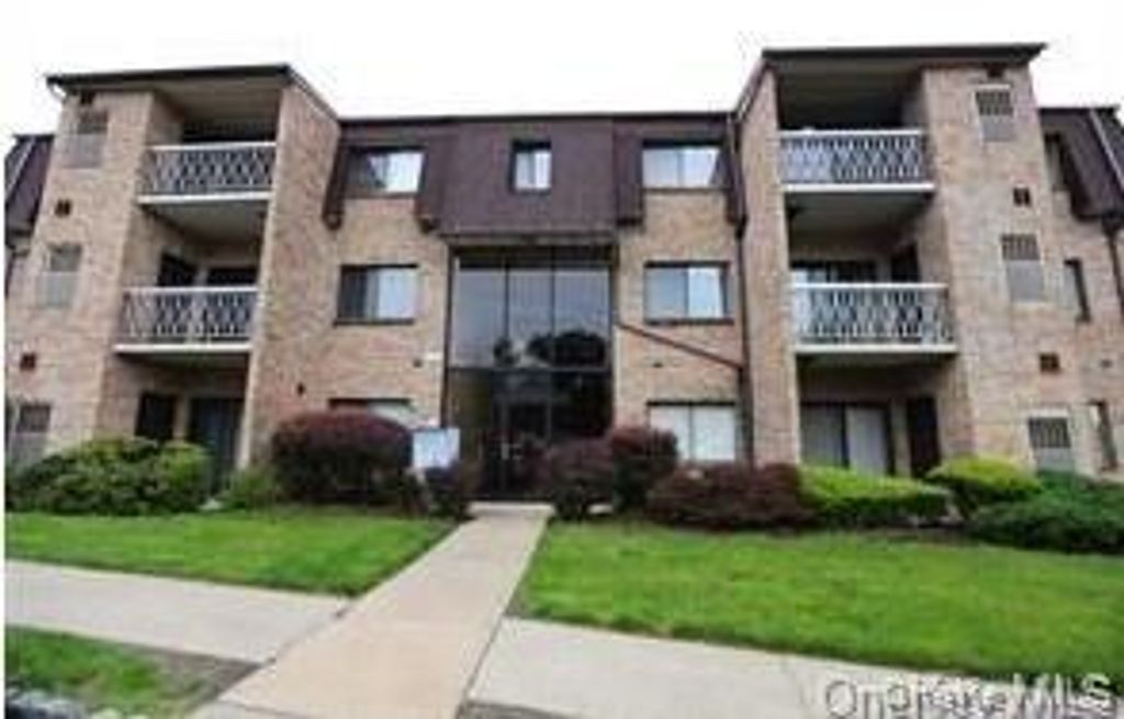 520 Kennedy Drive 520, Spring Valley, NY 10977