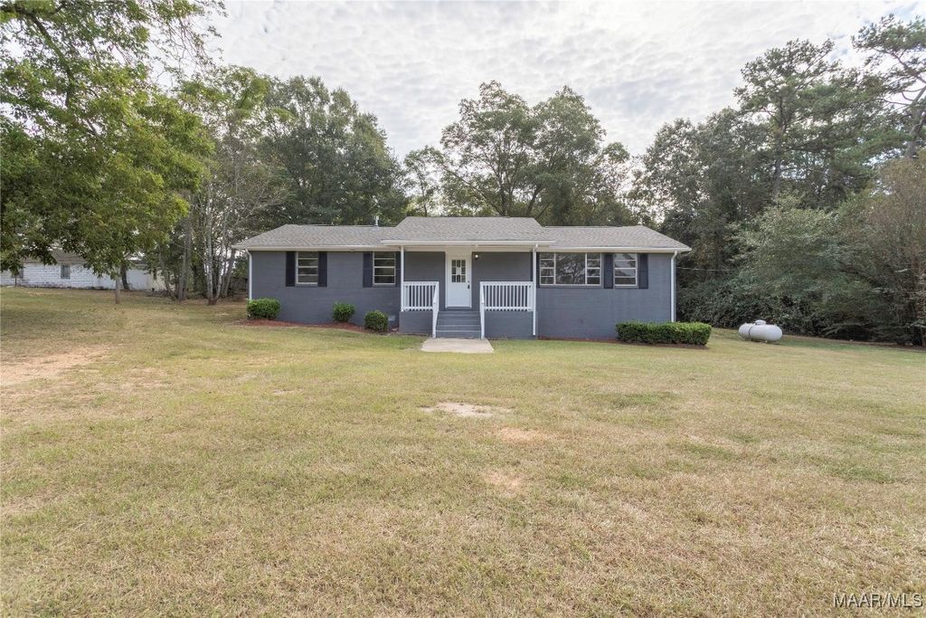 794 County Road 13 Road, Prattville, AL 36067